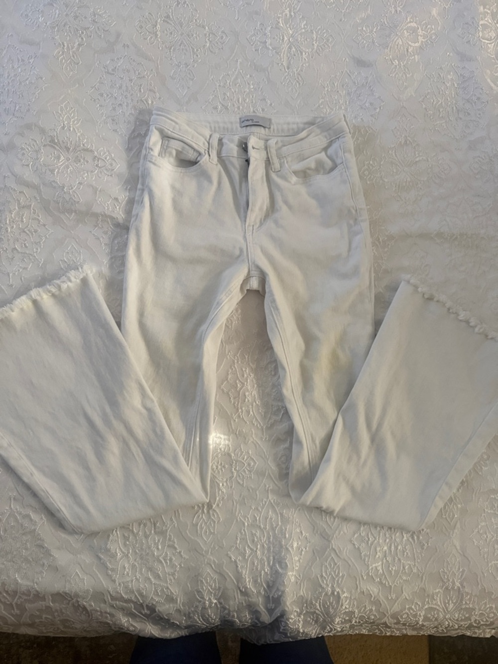 Oneso White Frayed Hem Straight Jeans